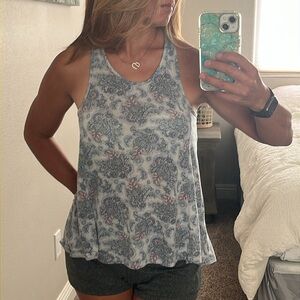 3 for$5✨Women American Eagle Outfitters Paisley Printed Tank, Size S
